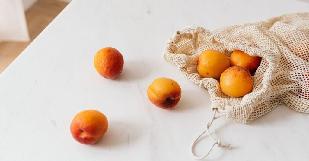 découvrez notre délicieuse recette d'apricot clafoutis, un dessert classique français alliant la douceur des abricots juteux à une pâte moelleuse. parfait pour régaler vos proches lors d'un repas ou pour un goûter gourmand.