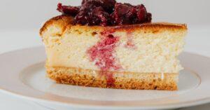 découvrez la magie du vanilla magic cake, un gâteau délicieusement léger et moelleux à la vanille, qui se transforme en trois couches savoureuses lors de la cuisson. idéal pour les gourmands en quête d'une douceur originale, ce dessert facile à préparer ravira vos papilles et émerveillera vos invités.