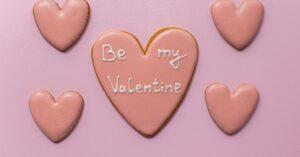 découvrez nos délicieuses recettes de biscuits pour la saint-valentin, parfaits pour partager l'amour avec vos proches. faciles à réaliser et décorés avec cœur, ces cookies feront fondre les cœurs et régaleront les papilles. célébrez cette journée spéciale avec douceur et créativité!