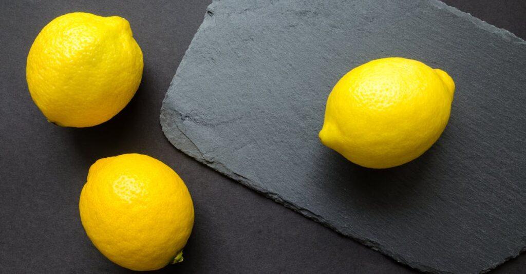 découvrez notre délicieuse tarte aux oignons, un mélange savoureux d'oignons caramélisés et de fromage fondant, parfait pour un repas réconfortant ou une entrée gourmande. idéale à partager, cette recette facile séduira vos convives à coup sûr!