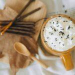découvrez notre délicieux gâteau sans cuisson au café et aux noix de l'wallnut, une recette simple et gourmande qui ravira vos papilles. idéal pour les amateurs de café, ce dessert savoureux allie la richesse du café à la texture croquante des noix, parfait pour toutes les occasions.