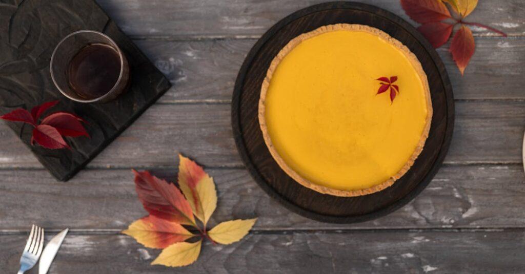 découvrez le monde fascinant de la courge, également connue sous le nom de pumpkin. apprenez tout sur sa culture, ses variétés, ses bienfaits nutritionnels et ses utilisations en cuisine, des soupes réconfortantes aux délicieuses tartes. explorez des recettes créatives et laissez-vous inspirer par ce légume d'automne incontournable.