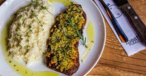 découvrez notre délicieuse recette de risotto, un plat crémeux et réconfortant, parfait pour épater vos invités ou savourer en famille. explorez des astuces pour un risotto parfait et des variations savoureuses qui raviront vos papilles.