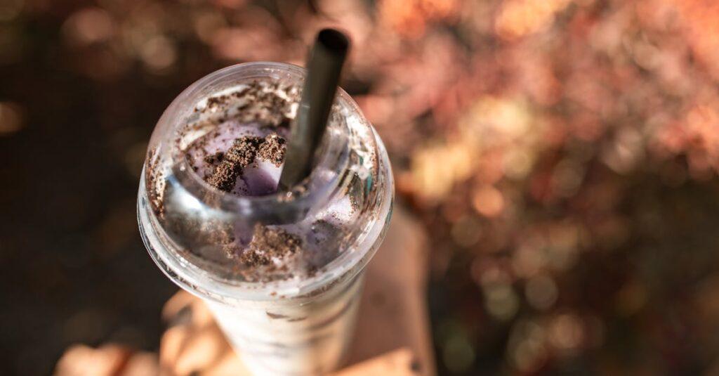 découvrez le délice intemporel du nutella, la fameuse pâte à tartiner au chocolat et aux noisettes. parfaite sur du pain, des crêpes ou à la cuillère, nutella transforme chaque moment gourmand en une expérience inoubliable.