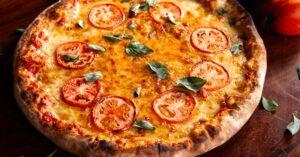 découvrez le délicieux cheese naan, une délicieuse spécialité indienne alliant pain moelleux et fromage fondant. parfait pour accompagner vos plats en sauce ou à déguster seul, ce naan au fromage ravira vos papilles avec ses saveurs riches et authentiques.
