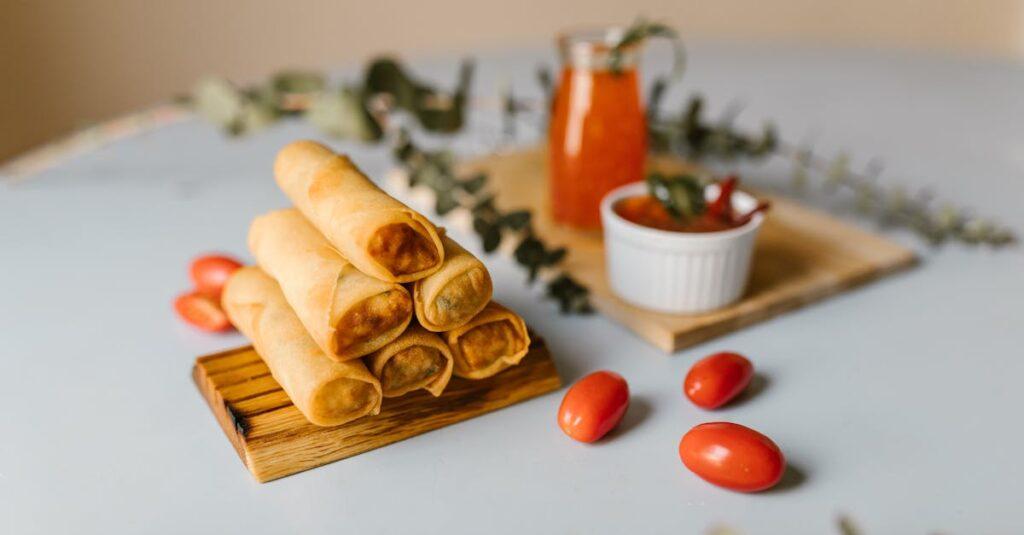 découvrez des spring rolls délicieux et croustillants, garnis de légumes frais et de produits authentiques. parfaits en entrée ou en apéritif, ces rouleaux de printemps apporteront une touche d'exotisme à vos repas. envies de saveurs asiatiques ? ne manquez pas cette recette facile à réaliser chez vous !