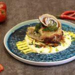 découvrez notre délicieuse recette de tomates farcies, un plat savoureux et réconfortant, idéal pour un repas en famille. apprenez à préparer des tomates fraîches garnies d'une succulente farce à base de viande, légumes et herbes aromatiques.
