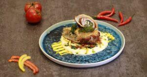 découvrez notre délicieuse recette de tomates farcies, un plat savoureux et réconfortant, idéal pour un repas en famille. apprenez à préparer des tomates fraîches garnies d'une succulente farce à base de viande, légumes et herbes aromatiques.