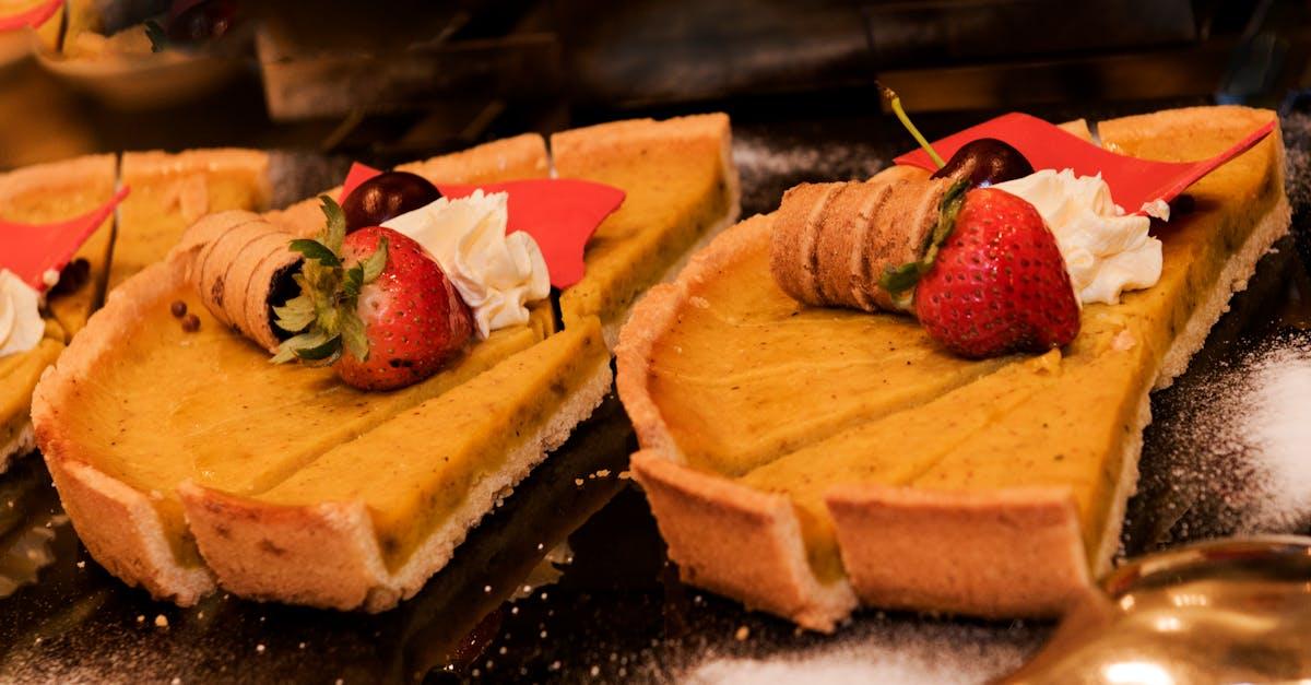 découvrez notre délicieuse recette de tarte aux fraises facile à réaliser. un dessert léger et fruité parfait pour toutes les occasions, avec une croûte croustillante et une garniture savoureuse de fraises juteuses. régalez vos invités avec ce délice frais et sucré!