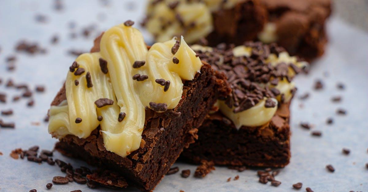 découvrez notre recette irrésistible de brownies au chocolat moelleux, un délice sucré qui fond dans la bouche. parfaits pour satisfaire toutes vos envies de chocolat, ces brownies sont faciles à préparer et feront le bonheur de vos invités.