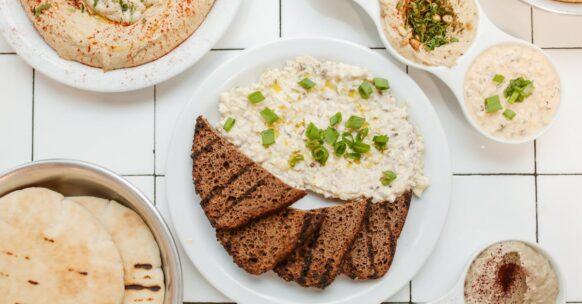 découvrez une sélection de délicieuses recettes qui raviront vos papilles. que vous soyez à la recherche d’idées de plats rapides ou de desserts raffinés, trouvez l'inspiration pour chaque occasion.