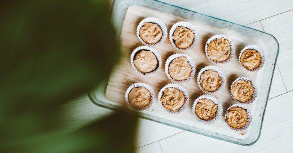 découvrez nos délicieux muffins au tiramisu, une alliance parfaite de la douceur du café et de la crème mascarpone, pour un dessert irrésistible qui ravira vos papilles !