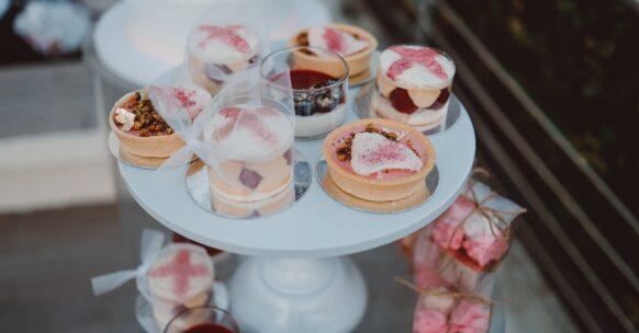découvrez notre délicieuse mousse aux fraises, un dessert léger et crémeux qui ravira vos papilles. préparée avec des fraises fraîches et une touche de douceur, cette recette simple est parfaite pour toutes les occasions.