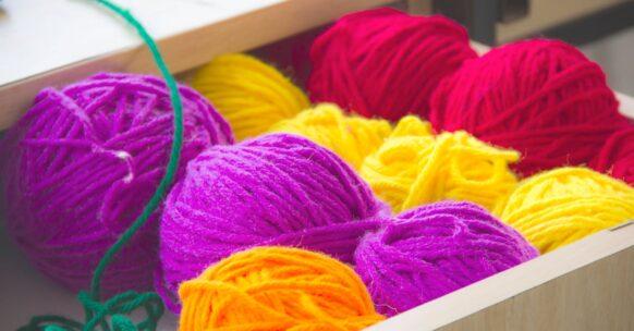 découvrez nos délicieux rouleaux de pruneaux, une collation saine et savoureuse qui allie le goût sucré et la texture moelleuse. parfaits pour les petits creux ou en dessert, ces rouleaux sont riches en fibres et en nutriments. essayez-les dès maintenant pour une explosion de saveurs !