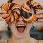 découvrez l'univers savoureux des bagels, ces délicieuses petites boules de pâte moelleuses, garnies de vos ingrédients favoris. idéales pour un petit-déjeuner rapide ou un déjeuner gourmand, nos bagels sont préparés avec soin pour ravir vos papilles à chaque bouchée.