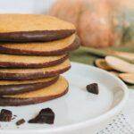 découvrez notre délicieuse recette de gâteau d'halloween, parfaite pour impressionner vos invités lors de vos célébrations. avec ses saveurs spooky et son décor festif, ce dessert fera frémir de plaisir vos amis et votre famille. préparez-vous à célébrer halloween avec une touche gourmande !