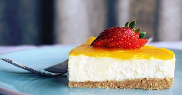 découvrez la fusion irrésistible du brownie et du cheesecake dans notre recette délicieuse de brownie cheesecake. un délicieux dessert riche et crémeux qui comblera tous les gourmands !