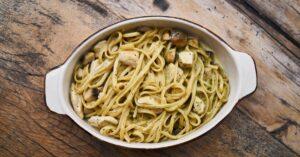 découvrez les délicieuses linguines, une pâte italienne incontournable, idéale pour accompagner vos sauces préférées ou pour sublimer vos plats de fruits de mer. savourez leur texture al dente et laissez-vous séduire par leurs multiples recettes!