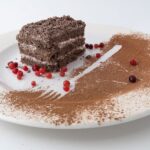 découvrez notre irrésistible recette de gâteau au chocolat, un délice moelleux et fondant qui ravira les amateurs de chocolat. parfait pour toutes les occasions, ce dessert gourmand saura séduire vos invités et apporter une touche sucrée à vos moments de partage.