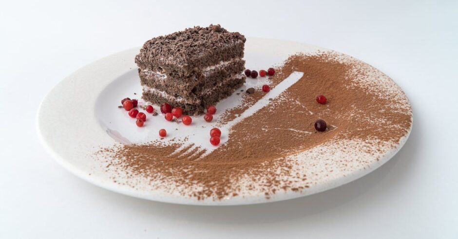 découvrez notre irrésistible recette de gâteau au chocolat, un délice moelleux et fondant qui ravira les amateurs de chocolat. parfait pour toutes les occasions, ce dessert gourmand saura séduire vos invités et apporter une touche sucrée à vos moments de partage.