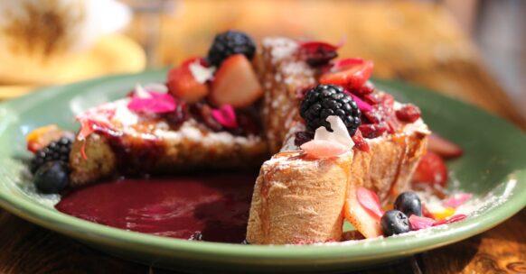 découvrez notre délicieuse recette de pain perdu : un classique de la cuisine française. apprenez à préparer ce plat réconfortant avec des ingrédients simples et savoureux pour un petit déjeuner ou un brunch inoubliable.