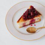 découvrez notre recette irrésistible de cheesecake oreo sans cuisson ! savourez une délicieuse couche crémeuse à base de fromage et de biscuits oreo, le tout sans aucun passage au four. parfait pour les amateurs de douceurs faciles et rapides à préparer, ce dessert saura ravir vos convives à coup sûr.