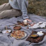 découvrez nos délicieuses pâtisseries au fromage de chèvre, alliant saveurs authentiques et textures crémeuses. parfaites pour un apéritif raffiné ou un repas léger, ces douceurs enchanteront vos papilles et sauront impressionner vos invités.