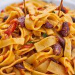découvrez l'univers savoureux des pâtes avec nos recettes authentiques et variées. que vous soyez fan de spaghetti, tagliatelles ou raviolis, apprenez à préparer des plats qui raviront vos papilles et épateront vos convives.
