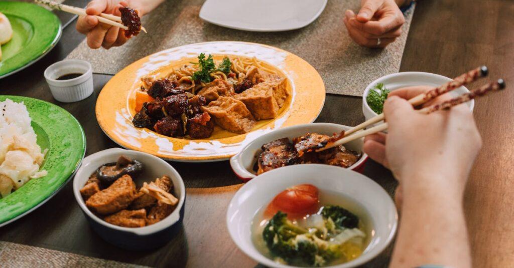 découvrez le riz thaï, un ingrédient essentiel de la cuisine thaïlandaise, apprécié pour sa texture moelleuse et son parfum délicat. apprenez à l'utiliser dans vos plats pour apporter une touche d'authenticité et de saveurs envoûtantes à vos repas. idéal pour accompagner vos currys, sautés ou plats en sauce, le riz thaï est un véritable délice à intégrer dans votre gastronomie quotidienne.