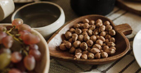 découvrez nos délicieuses recettes d'automne pour savourer les saveurs réconfortantes de la saison. des plats chauds aux desserts gourmands, laissez-vous inspirer par des ingrédients de saison et créez des moments de partage inoubliables.