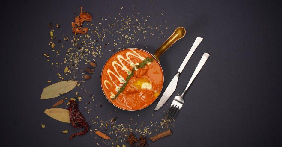 découvrez notre délicieuse recette de poulet au safran, un plat savoureux alliant tendre viande et épices exquises pour une expérience culinaire inoubliable.