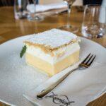 découvrez la douceur de la crème anglaise à la vanille, un délice onctueux et parfumé qui ravira vos papilles. idéal pour accompagner vos desserts ou savourer seul, ce classique de la pâtisserie saura séduire les amateurs de sucré.