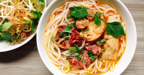 découvrez notre délicieuse recette de soupe détox, parfaite pour purifier votre organisme tout en savourant des ingrédients frais et sains. idéale pour une alimentation équilibrée et revitalisante.