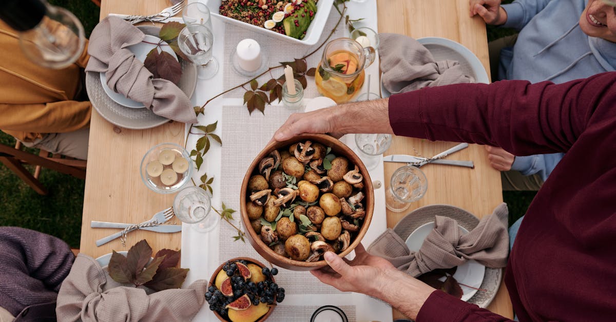 découvrez notre délicieuse recette de salade d'automne, riche en saveurs et en couleurs. alliant légumes de saison, fruits frais et noix croquantes, cette salade est parfaite pour célébrer les délices de l'automne. idéale en entrée ou en plat principal, elle apportera une touche de fraîcheur à vos repas.