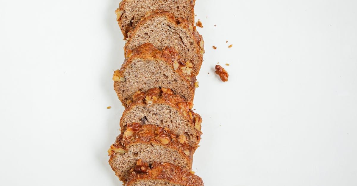 découvrez notre recette irrésistible de banana bread, un pain moelleux et savoureux, parfait pour utiliser les bananes mûres. avec des conseils pratiques et des astuces pour personnaliser votre préparation, régalez-vous avec ce délice sucré qui ravira petits et grands !