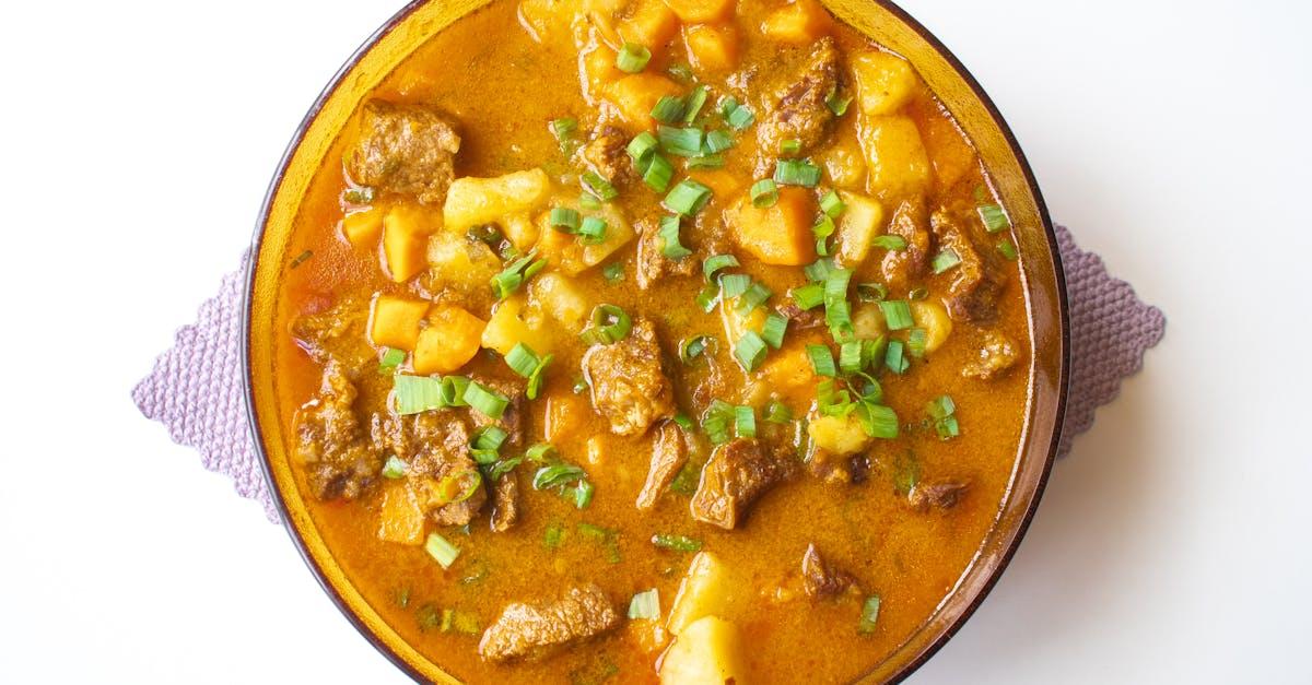 découvrez notre délicieuse recette de veau braisé, tendre et savoureux, cuisiné lentement avec desherbes aromatiques. idéale pour un repas réconfortant en famille ou entre amis, cette spécialité française saura ravir vos papilles.