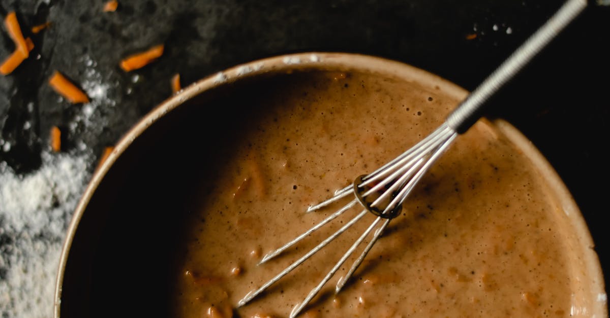 découvrez notre délicieuse recette de carrot cake, un gâteau moelleux aux carottes, parfumé aux épices et surmonté d'un glaçage crémeux au fromage frais. parfait pour le dessert ou le goûter, ce classique saura ravir vos papilles et apporter une touche de douceur à vos occasions spéciales.