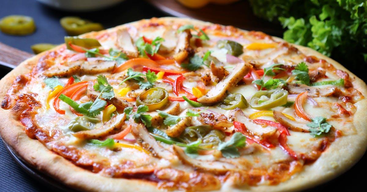 découvrez la délicieuse fusion de saveurs avec nos donuts au poulet mozzarella. une collation surprenante qui allie la tendreté du poulet et la cremosité de la mozzarella, le tout dans un format ludique et irrésistible. parfait pour toute occasion, ces donuts salés régaleront vos convives !