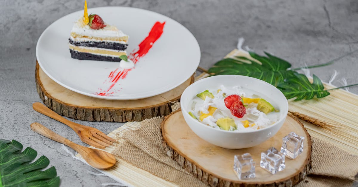 découvrez notre délicieux gâteau en couches au chocolat et à la noix de coco, une explosion de saveurs qui ravira vos papilles. parfait pour les occasions spéciales ou un dessert gourmand, ce gâteau allie la richesse du chocolat à la douceur de la noix de coco pour un moment de pure indulgence.