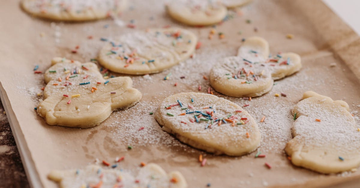 découvrez notre délicieuse sélection de recettes de cookies, parfaits pour satisfaire toutes vos envies sucrées. que vous préfériez les cookies moelleux, croustillants ou chocolatés, trouvez l'inspiration pour préparer ces gourmandises incontournables.