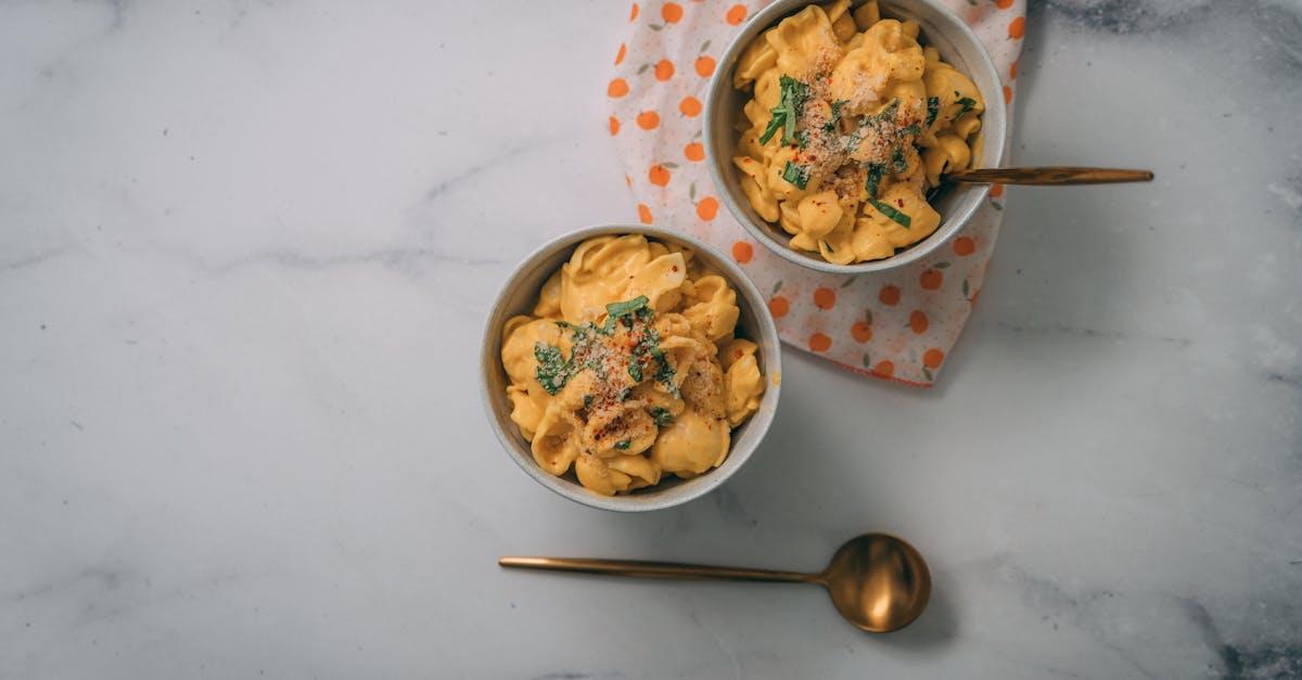 découvrez notre délicieuse recette de pâtes crémeuses, parfaite pour un repas réconfortant. des ingrédients frais et une sauce onctueuse qui raviront vos papilles. idéale pour les dîners en famille ou entre amis !