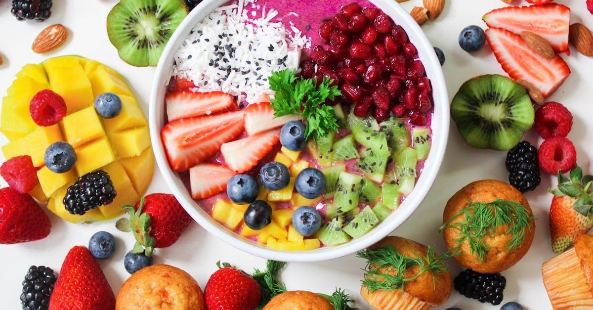 découvrez des idées de collations saines et délicieuses qui nourrissent votre corps et éveillent vos papilles. optez pour des en-cas équilibrés, riches en nutriments et faciles à préparer, parfaits pour une pause gourmande sans culpabilité.