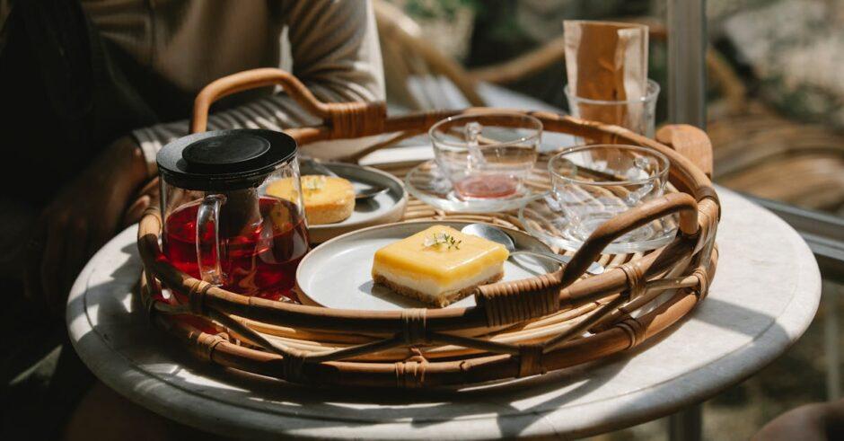 découvrez notre irrésistible recette de lemon cake, un gâteau moelleux au citron qui ravira vos papilles avec son goût frais et acidulé. parfait pour toutes les occasions, apprenez à le réaliser facilement chez vous et surprenez vos invités avec cette douceur citronnée !