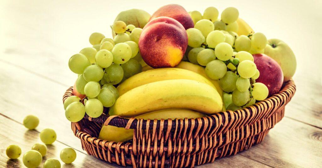 découvrez notre délicieuse recette de clafoutis aux nectarines, un dessert fruité et savoureux qui ravira vos papilles. un mariage parfait entre la douceur des nectarines et la texture moelleuse de la pâte, idéal pour les gourmands !