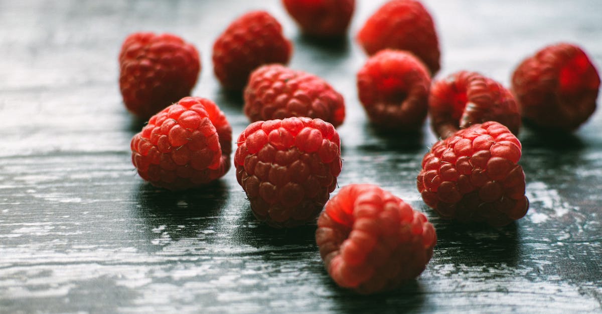 découvrez les bienfaits des framboises, un fruit savoureux et riche en antioxydants. apprenez à les intégrer dans vos recettes et à profiter de leur goût sucré et acidulé tout en boostant votre santé.