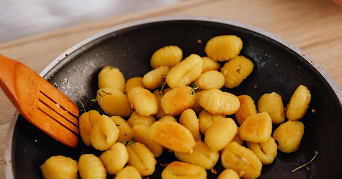 découvrez notre délicieuse recette de gnocchis à la patate douce, une alternative savoureuse et réconfortante aux gnocchis traditionnels. parfaits en plat principal ou en accompagnement, ces gnocchis fondants sont faciles à préparer et raviront vos papilles !