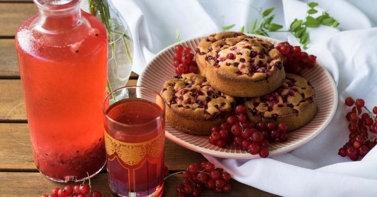 découvrez notre délicieuse recette de tiramisu muffins, un savoureux mélange de moelleux et de café, parfait pour satisfaire vos envies de douceur. idéaux pour un goûter gourmand ou un dessert original, ces muffins revisités apporteront une touche italienne à votre table!