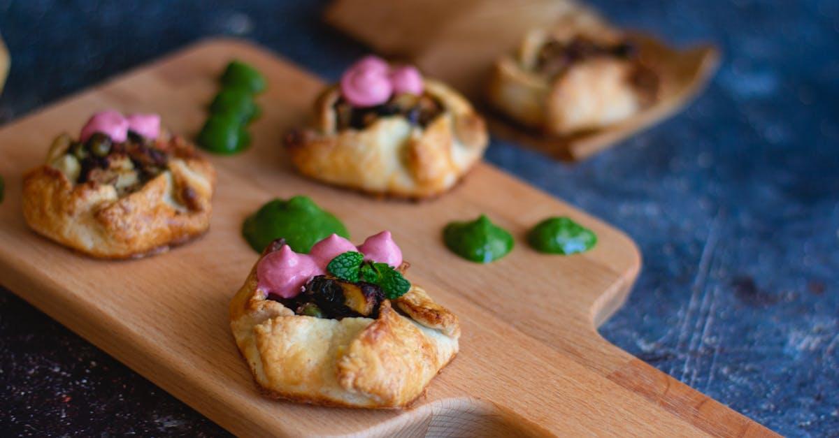 découvrez notre délicieuse tarte aux légumes, une recette savoureuse et saine, parfaite pour un repas léger ou un accompagnement coloré. avec des légumes frais et de saison, cette tarte ravira vos papilles et enrichira votre table !