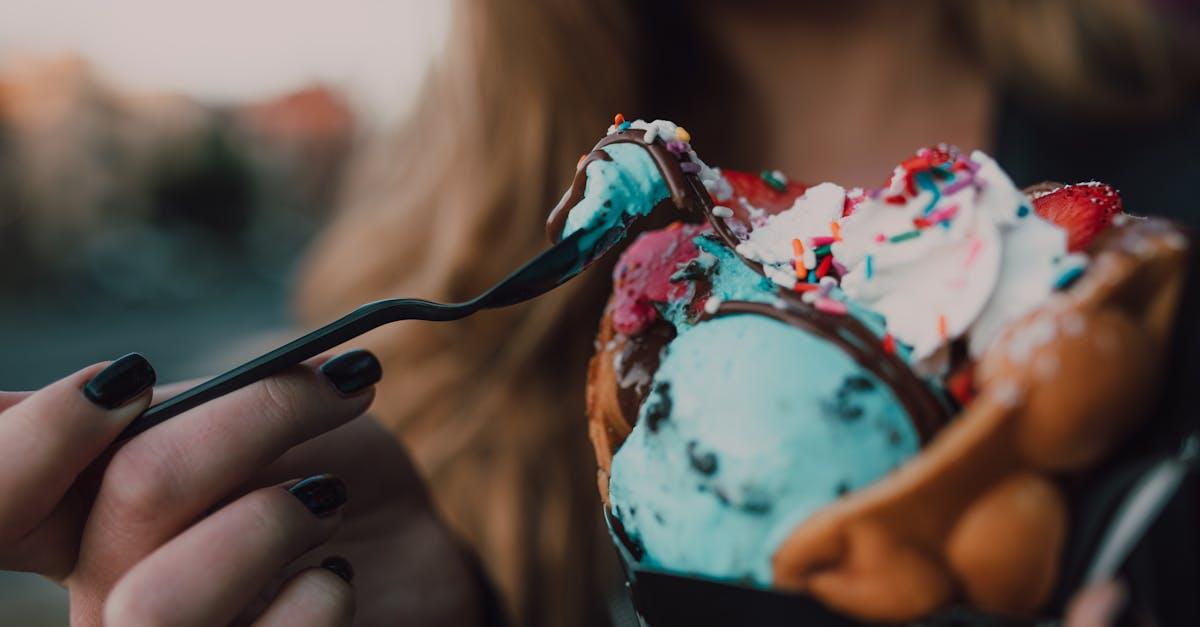 découvrez la délicieuse variété des crêpes, des recettes simples aux garnitures gourmandes. que ce soit sucrées ou salées, apprenez à préparer ces délices bretons pour régaler vos proches lors de toutes les occasions.