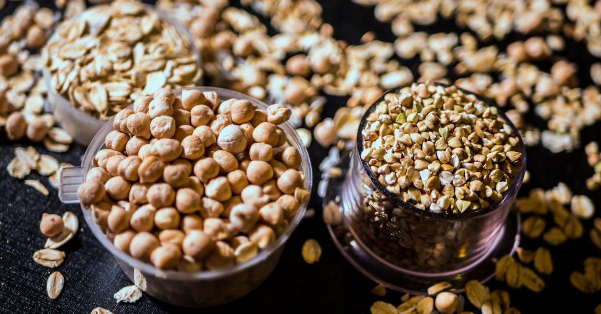 découvrez les lentilles, ces petites légumineuses nutritives riches en protéines, en fibres et en minéraux. idéales pour des recettes saines, elles se cuisinent facilement en soupes, salades ou plats principaux. apprenez à les intégrer dans votre alimentation pour un apport équilibré en nutriments.